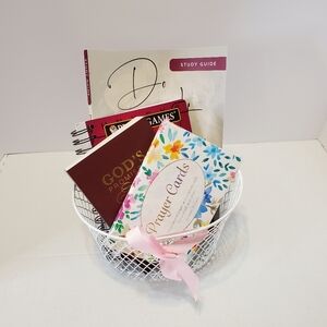 SALE $14.00 -Inspiration Christmas Gift - Joyce M Do It Afraid Study Guide &More